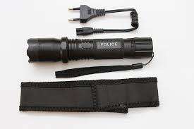 POLICE Flashlight with 15000W STUN Capability - Protect yourself with this must have Stun Flashlight