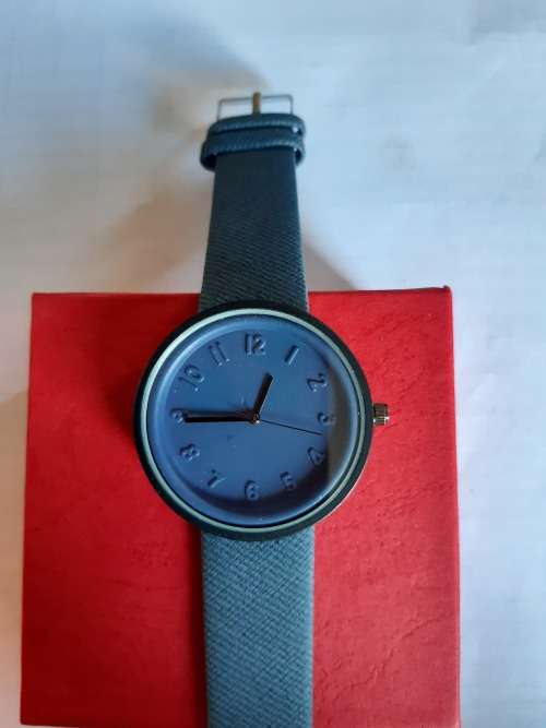 BEAUTIFUL Analog Wrist Watch