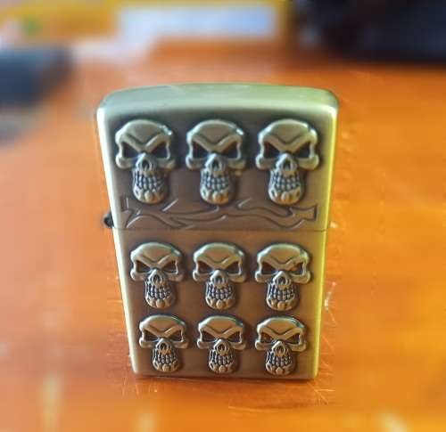 Refillable Metal Lighter / Igniter - Skull