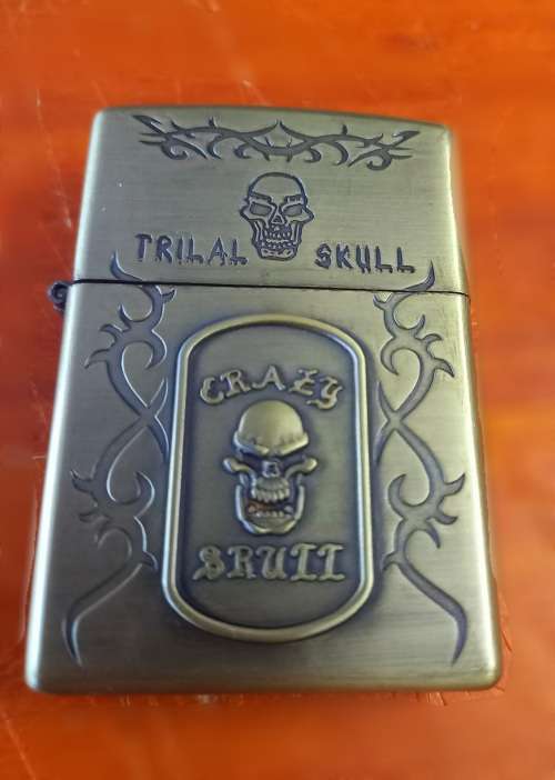 Refillable Metal Lighter / Igniter - Skull