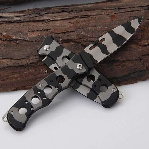 W55 Camo Folding Blade Knife Non-slip Design Self-Defense Knives For Outdoor Camping