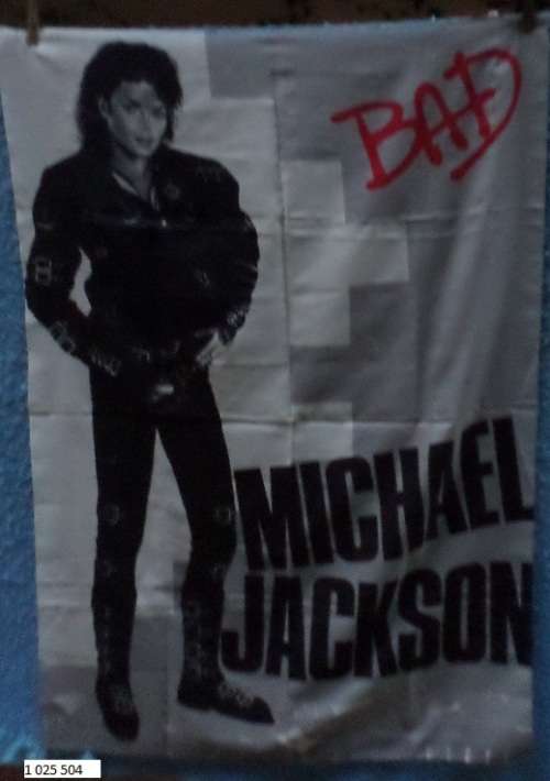 Poster/Flag:  Michael Jackson * Bad *