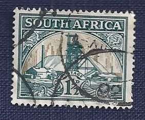 South Africa.1933.Gold Mine, Country name in English or Afrikaans   1½P