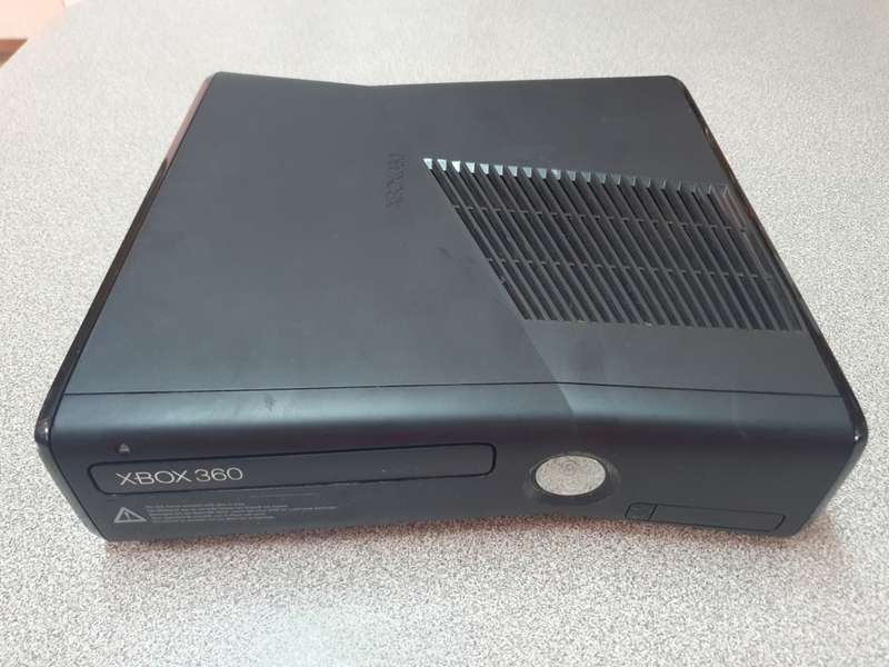 Spares/Repairs Xbox 360 Slim Black