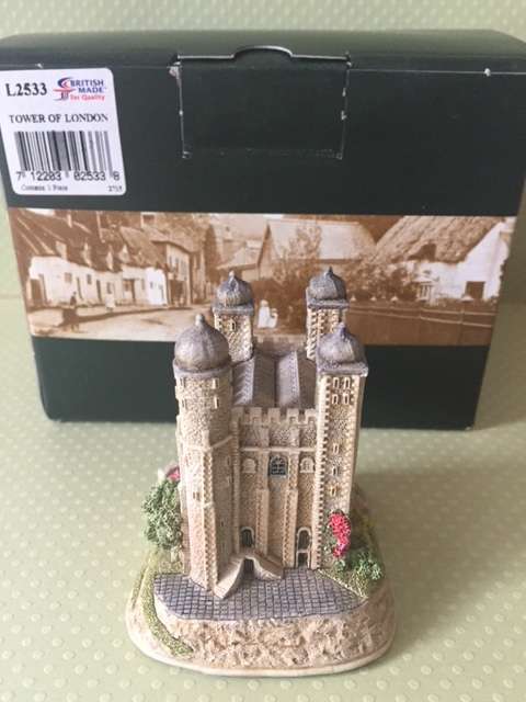 Lilliput Lane collectable ~ Tower of london