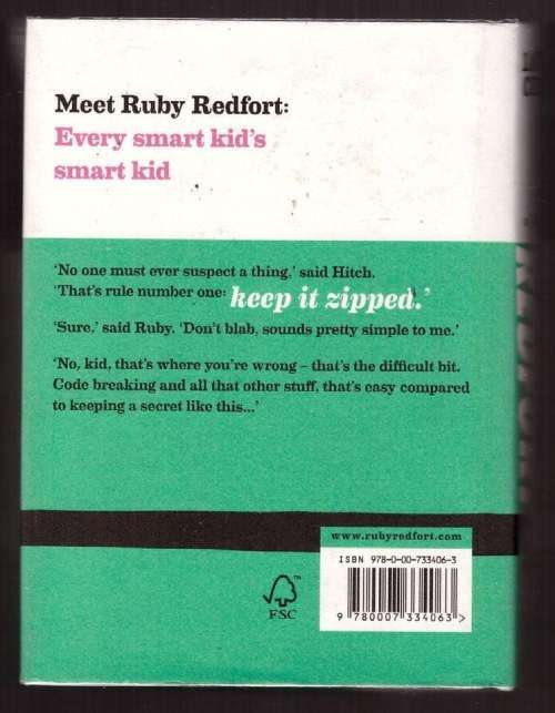 Ruby Redfort Look Into My Eyes -- Lauren Child