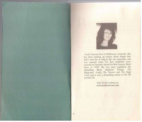 Priestess of the White -- Trudi Canavan