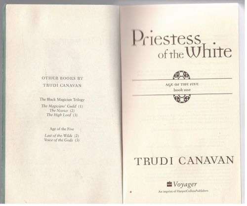 Priestess of the White -- Trudi Canavan