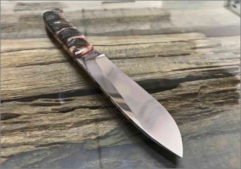 Andre Schoeman Custom Hunting Knife - Springbok Horn