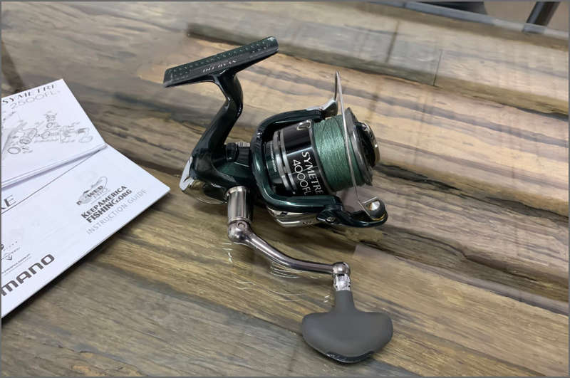 Shimano Symetre 4000FL with 2x Shimano Nexave rods combo