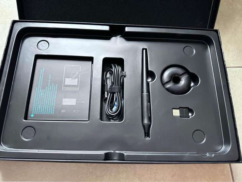 Huion Q620M Graphics Drawing Tablet DEMO Unit