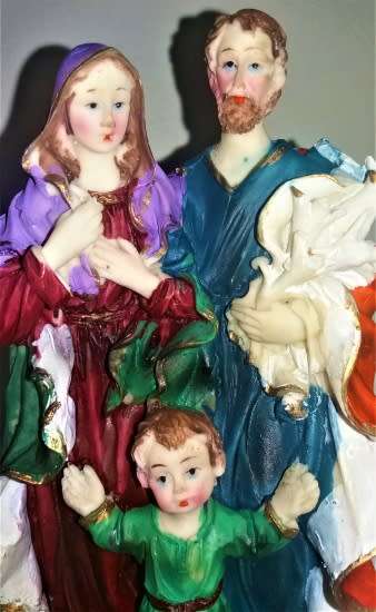 HOLY FAMILY WITH YOUNG JESUS 18.5cm RELIGIOUS STATUE RESIN FIGURINE