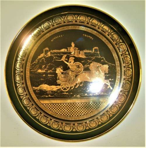 "ACHILLES TRIUMPH" - PLATE 27.5cm - PORCELAIN WITH 24K GOLD GILDED DESIGN SIGNED I. SPYROPOULOS