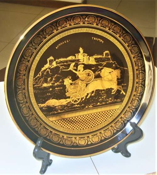 "ACHILLES TRIUMPH" - PLATE 27.5cm - PORCELAIN WITH 24K GOLD GILDED DESIGN SIGNED I. SPYROPOULOS