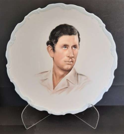 VINTAGE ROYAL ALBERT BONE CHINA PLATE - PRINCE OF WALES MARRIAGE TO LADY DIANNA 1981 21.5cm - 8 3/8`
