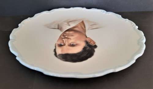 VINTAGE ROYAL ALBERT BONE CHINA PLATE - PRINCE OF WALES MARRIAGE TO LADY DIANNA 1981 21.5cm - 8 3/8`
