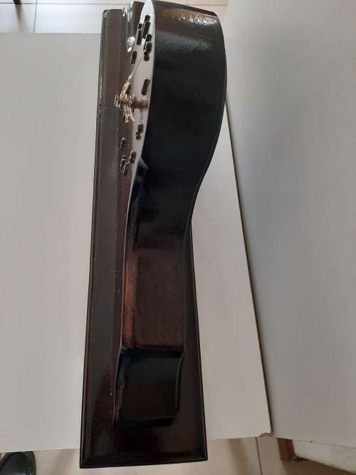 WOODEN MANTEL CLOCK