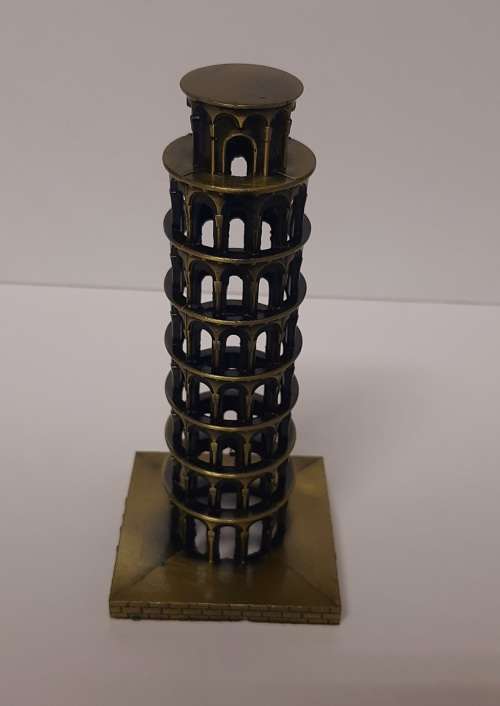 LEANING TOWER OF PISA