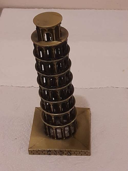 LEANING TOWER OF PISA