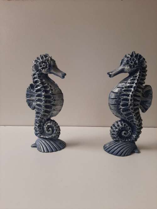 PAIR OF SEA HORSES