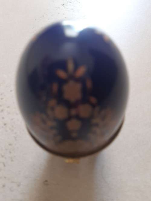 PORCELAIN EGG TRINKET BOX