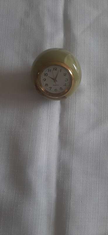 GREEN ONYX  WATCH /CLOCK
