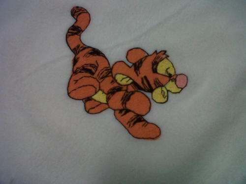 Off-white Fleecy baby blanket - Tigger - Embroided