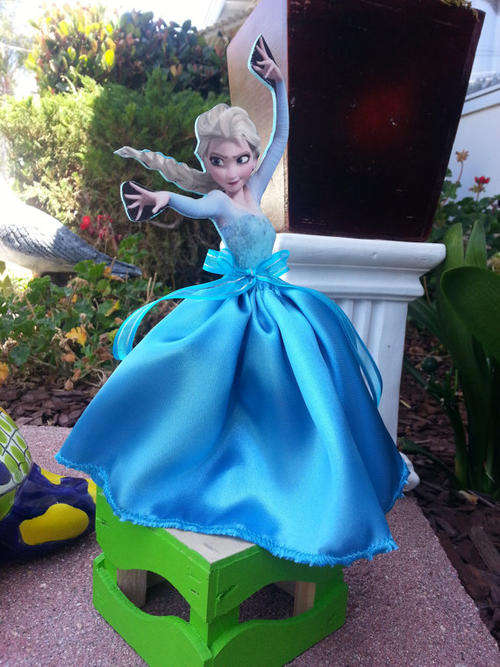 Handmade Frozen Party Supplies - centre piece each