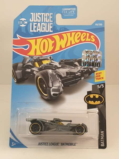 Batman 2019 set of 9 cars including Treasure Hunt.