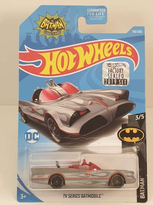 Batman 2019 set of 9 cars including Treasure Hunt.