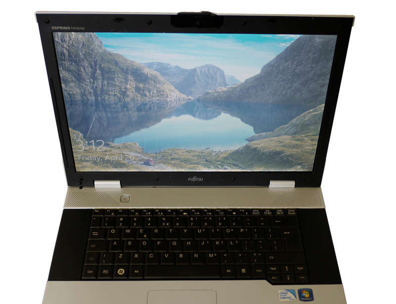 Fujitsu Esprimo Mobile V6535 (Model:MS2239) Laptop