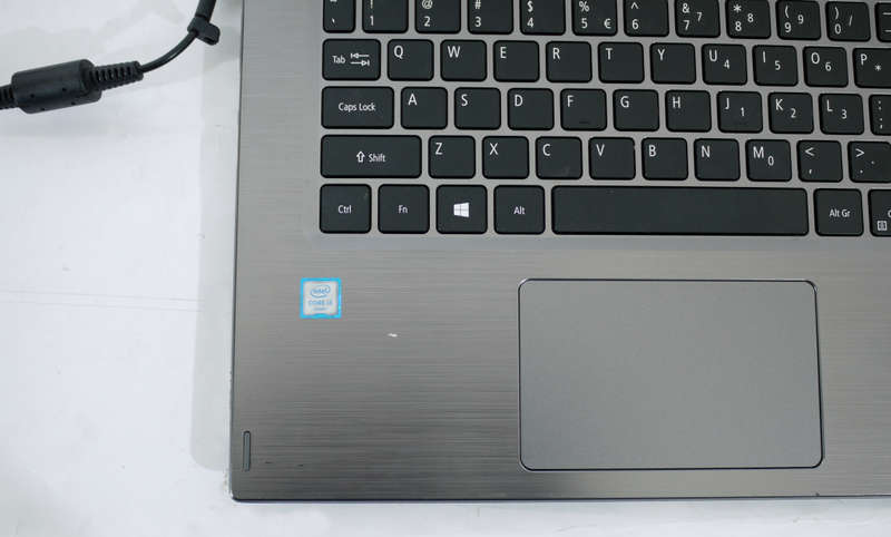 Acer Spin SP314-51 - Intel i3 6006U @ 2.00GHz, 1 TB HDD, 4 GB RAM (CRACKED SCREEN GLASS) Laptop