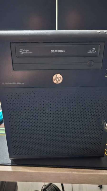 HP Proliant N36L Microserver - Read Description