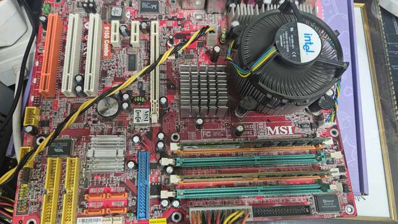 MSI 915G Combo Pentium 4 3.0GHz Motherboard and RAM