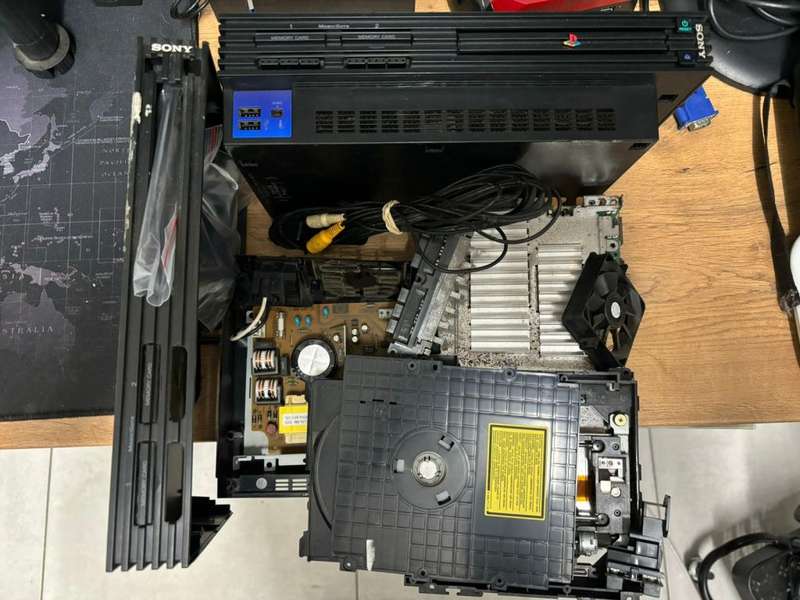 2x Playstation 2 for parts