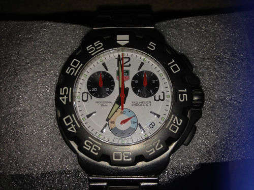 TAG Heuer F1 Chronograph Mens Watch  with box and papers 100% GENUINE  STUNNING!!