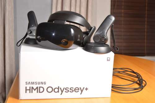 Samsung HMD Odyssey+ Windows Mixed Reality Headset with 2 Wireless Controllers 3.5` Black (XE800ZBA-