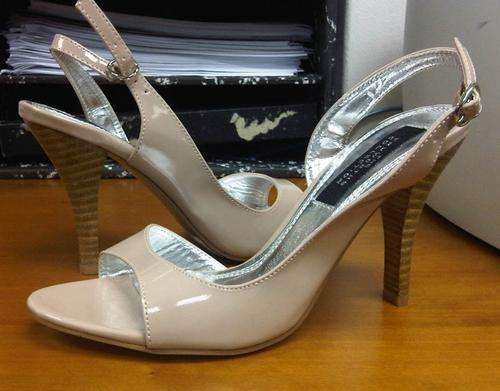 Truworths Collection Rose Sandal Size 4