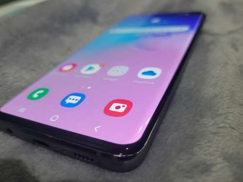 Samsung Galaxy S10 128GB [MINT CONDITION]