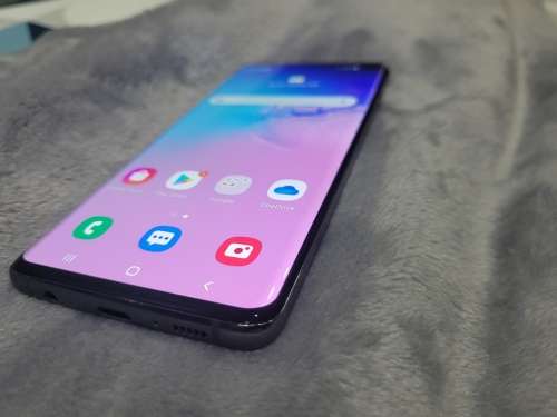 Samsung Galaxy S10 128GB [MINT CONDITION]