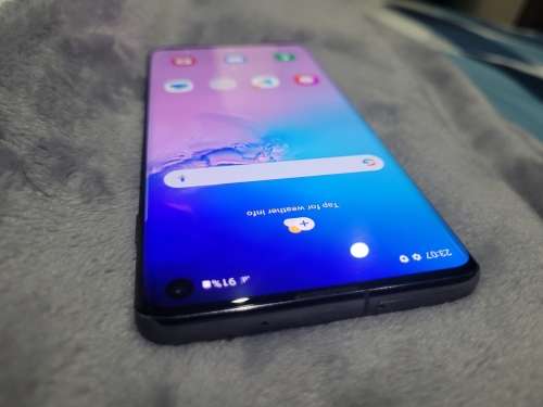 Samsung Galaxy S10 128GB [MINT CONDITION]