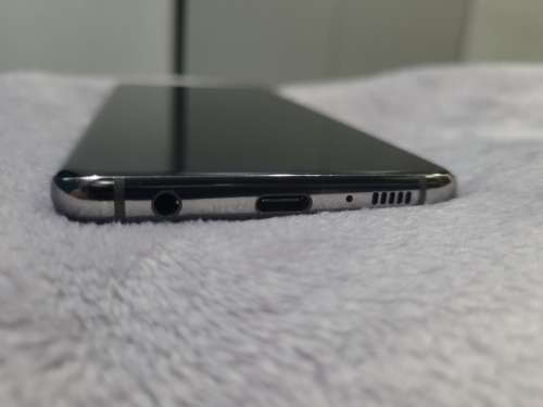 Samsung Galaxy S10 128GB [MINT CONDITION]