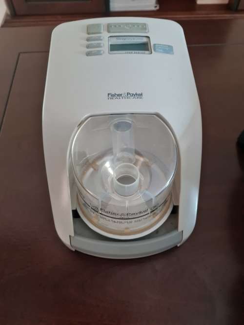 SleepStyle 200 CPAP Machine with hose and cord