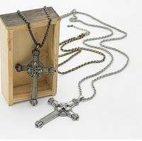 Vintage Style Silver Colored Cross Necklace