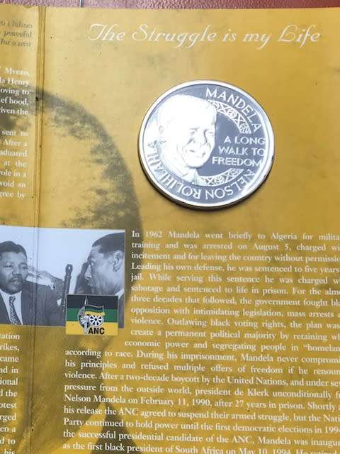 Mandela Silver 1 OZ - Long Walk to Freedom