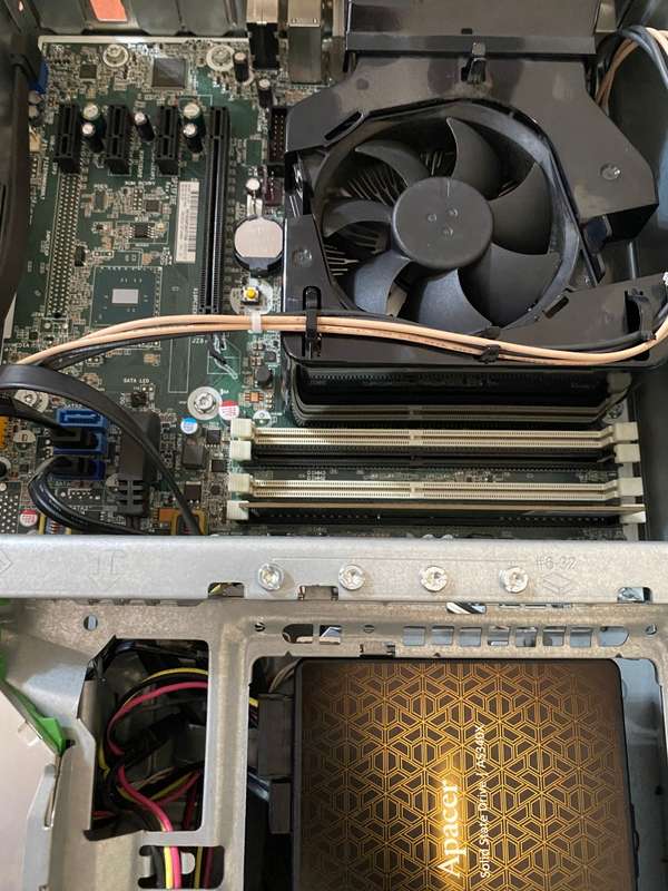 HP ProDesk 600 G2 SFF i5-6500, 8GB DDR4,480GB SSD, WIndows10, Office 2016