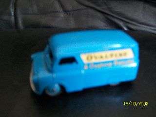 Dinky  - 481 - Bedford "Ovaltine"