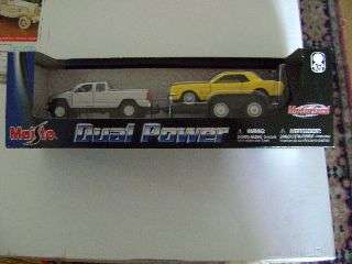 Maisto Dual Power - Ford Pick-up towing Ford Mustang - Mint in Box