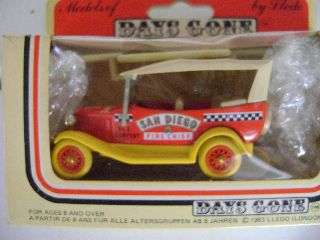 Lledo Days Gone 1934 Ford Model "A" Car with Hood