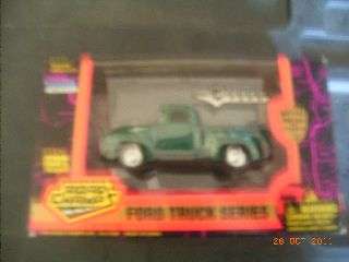 Road Champs Ford Truck Series - F-100